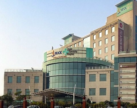 max super hospital shalimar